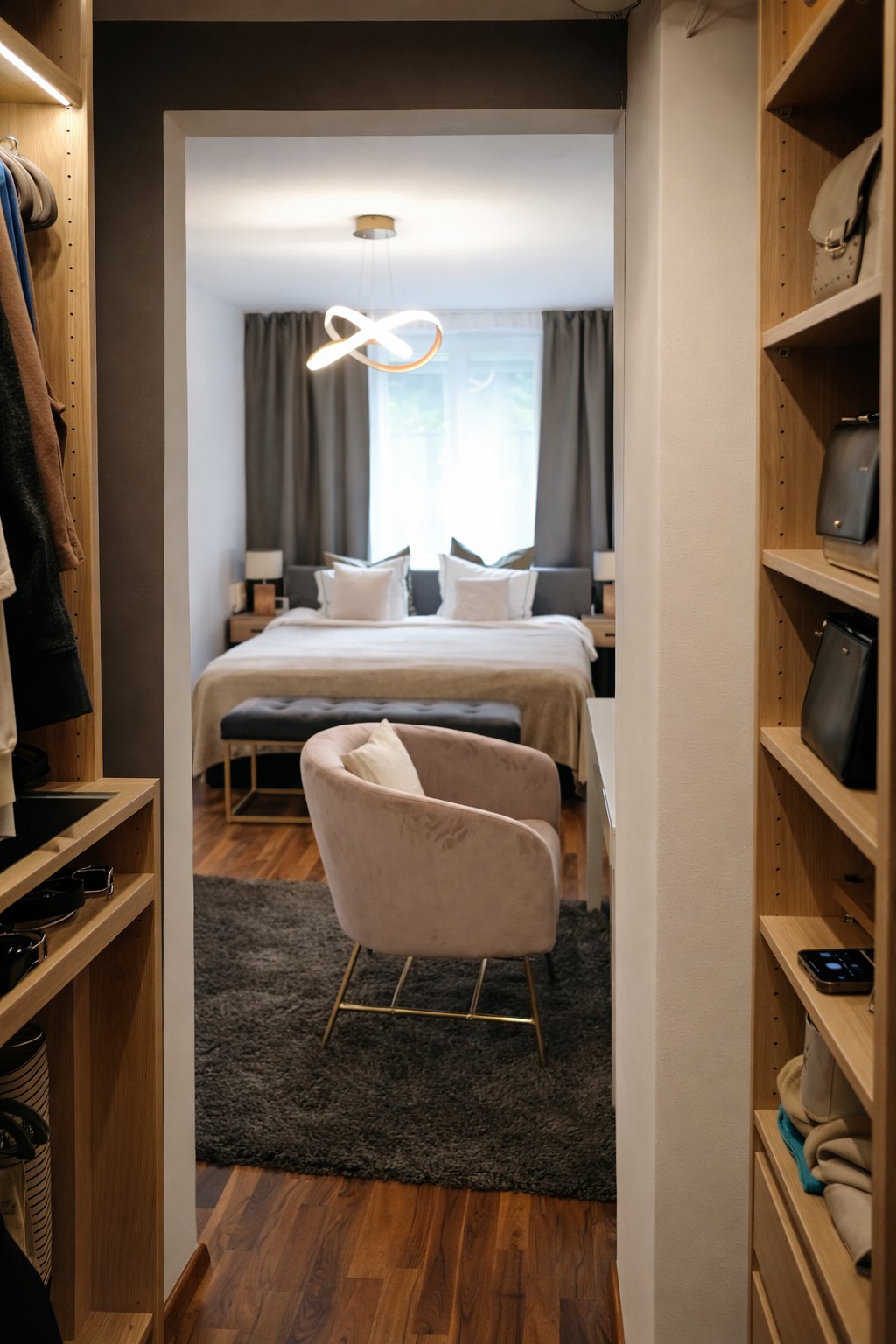 Serene Retreat - Detail